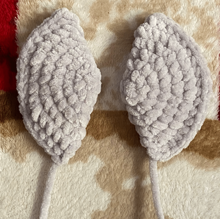 crochet fins of the turtle plush amigurumi in progress